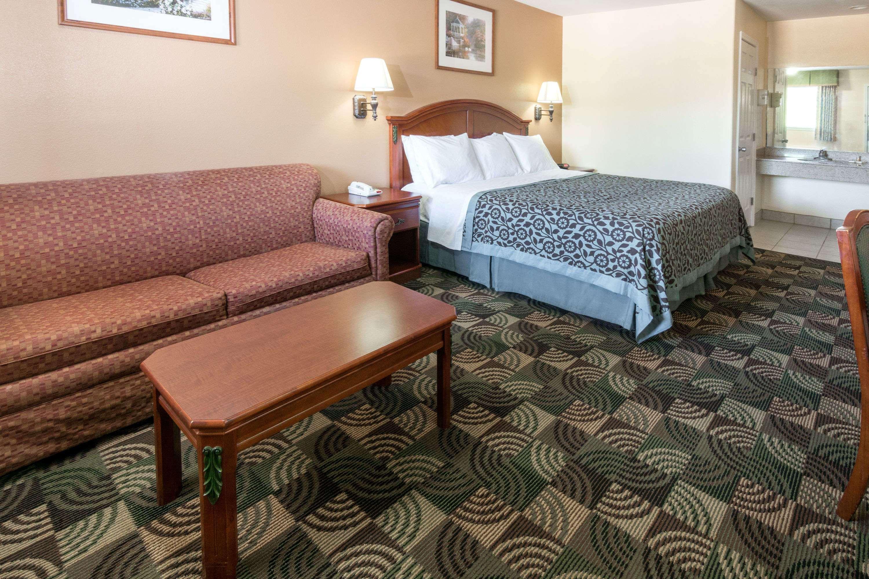 Days By Wyndham Hotel 2*