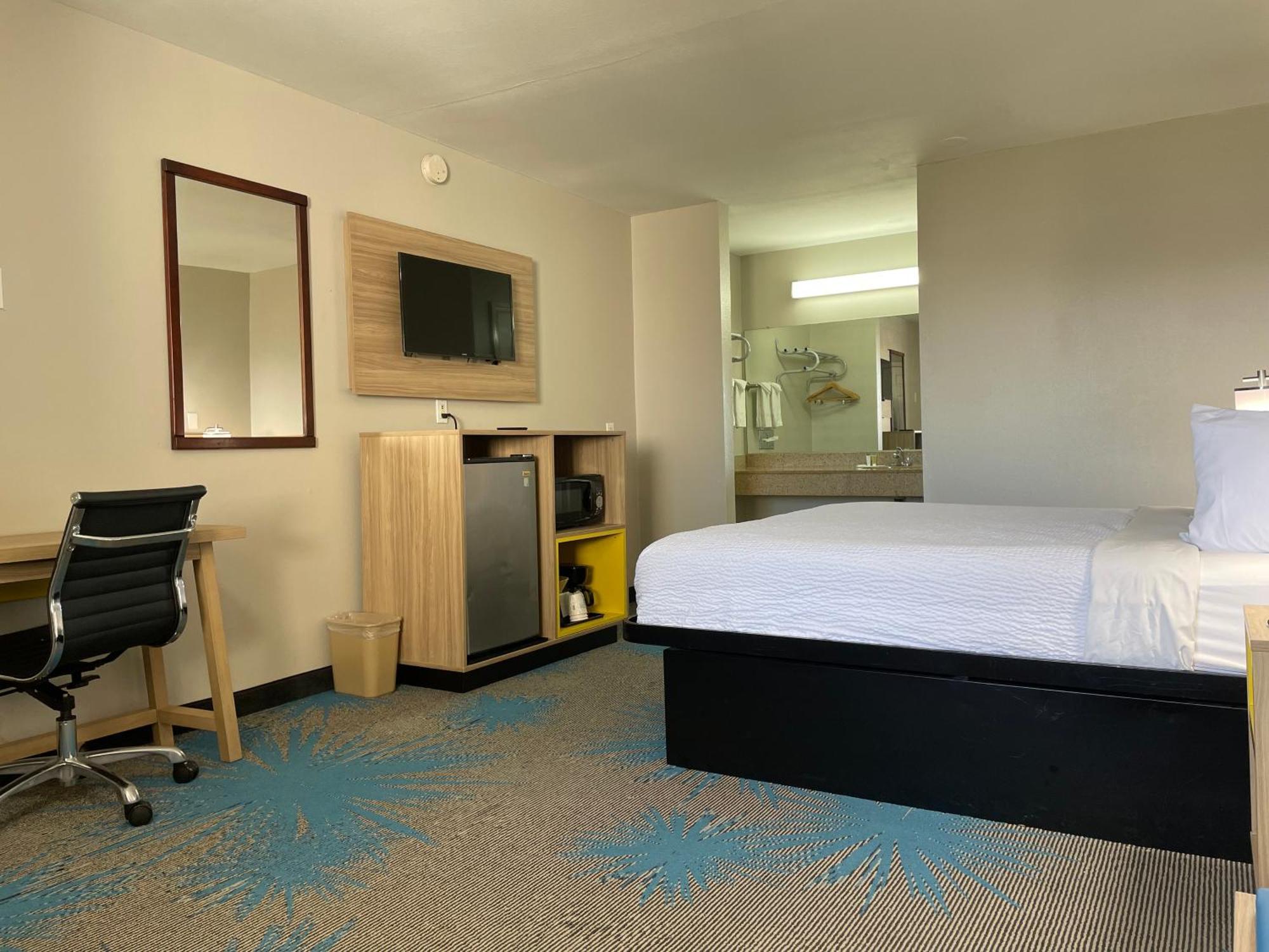 Days By Wyndham Hotel 2*